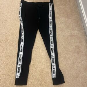 Guess Jogger